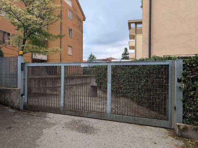 Box in vendita a Vicenza, Veneto