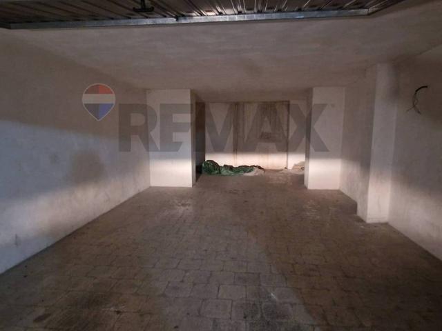 Box in vendita a Vieste, Foggia