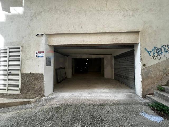 Box in vendita a Puglia, Foggia