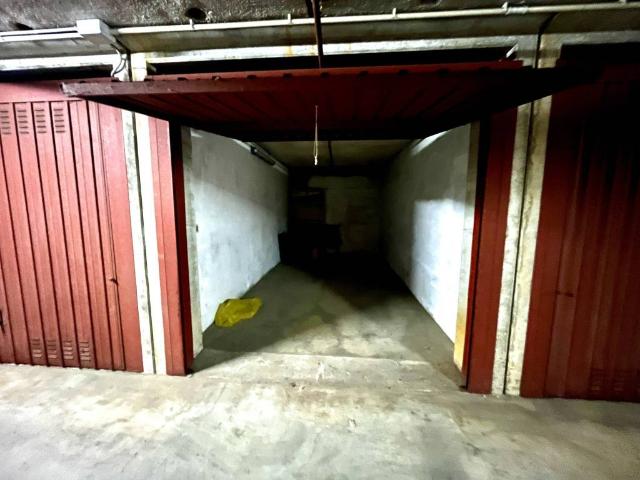 Box in vendita a Vigevano, Lombardia