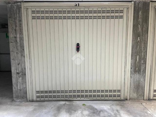 Box in vendita a Villa Cortese, Lombardia