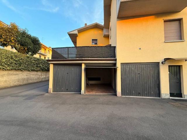 Box in vendita a Villa di Serio, Bergamo