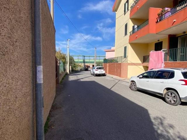 Box in vendita a Villafranca Tirrena, Sicilia