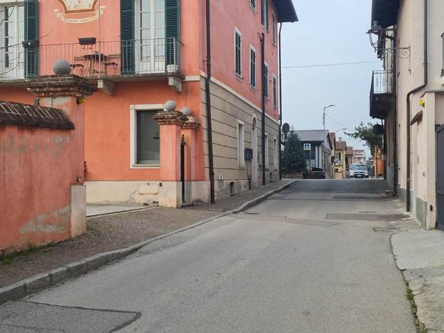 Box in vendita a Piemonte, Asti