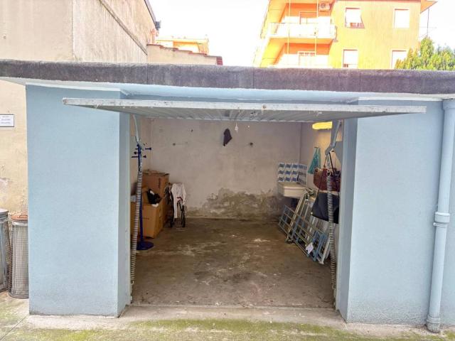 Box in vendita a Vimodrone, Lombardia