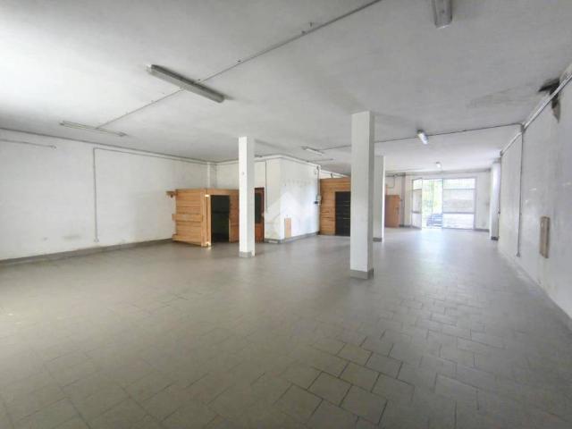 Box in vendita a Regione Ricci, Acqui Terme