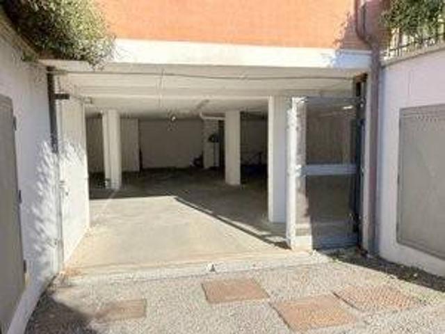 Box in vendita a Carmine, Viterbo