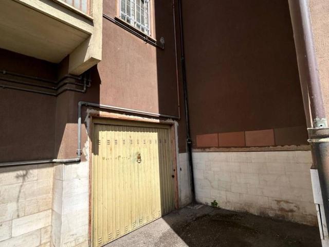Box in vendita a Carmine, Viterbo