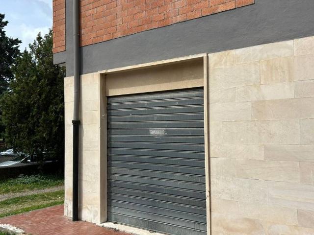 Box in vendita a Murialdo, Viterbo