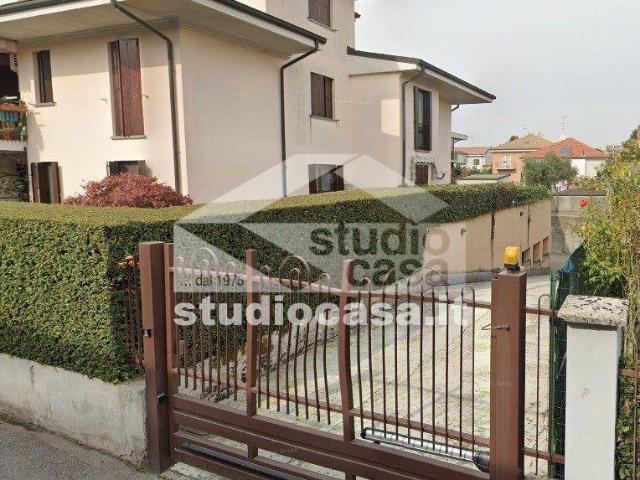 Box in vendita a Sarmazzano, Vizzolo Predabissi