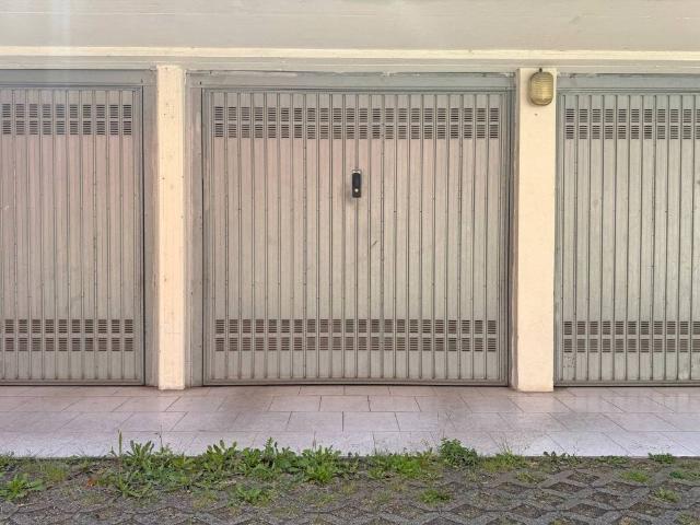Box in vendita a La Colombara, Voghera