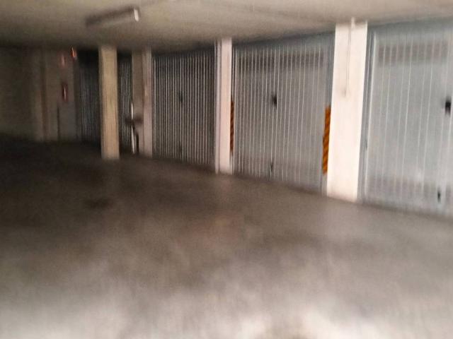 Box in vendita a Zanica, Lombardia