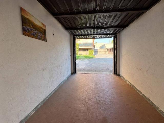 Box in vendita a Zanica, Bergamo