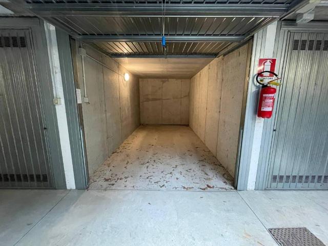 Box in vendita a Unione dei Comuni I Fontanili, Zibido San Giacomo