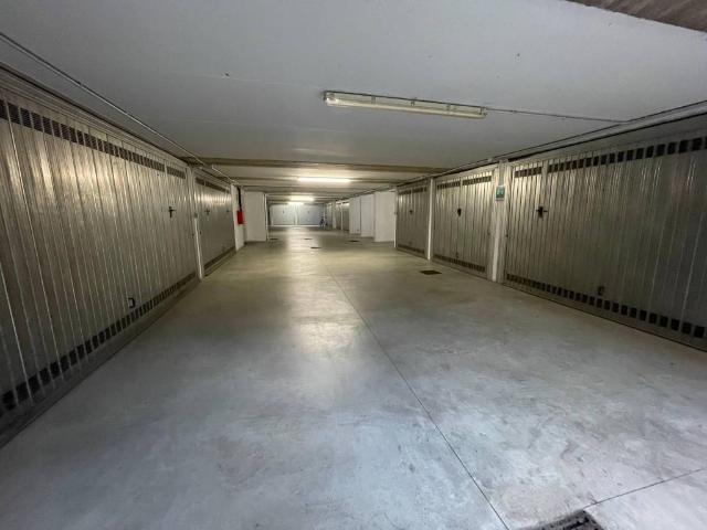 Box in vendita a Unione dei Comuni I Fontanili, Zibido San Giacomo