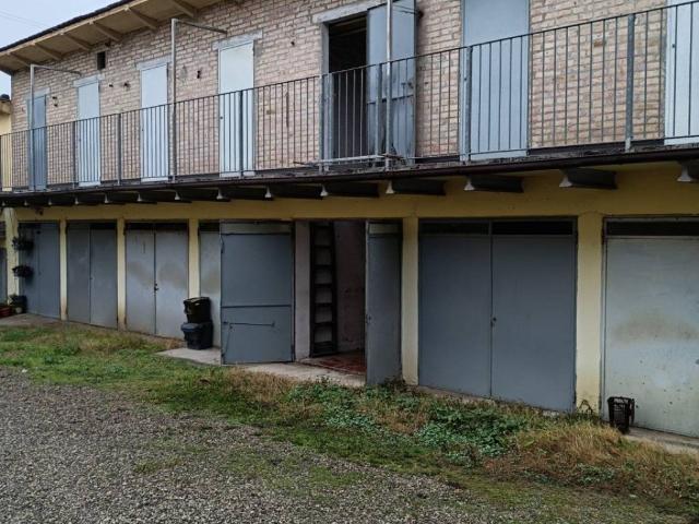 Box in vendita a Unione dei comuni Valli del Reno, Lavino e Samoggia, Zola Predosa