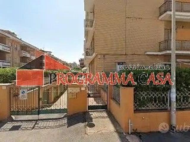 Box in vendita a Zingarini, Roma Capitale