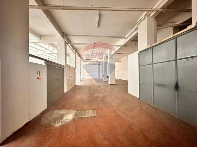 Box in affitto a Vallemiano, Marche