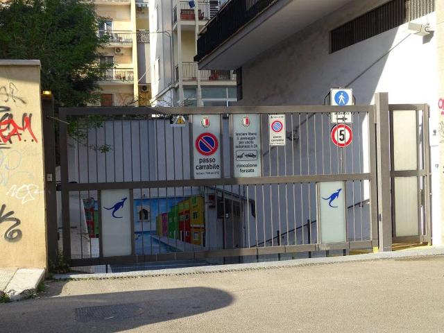 Box in affitto a Municipio 2, Puglia