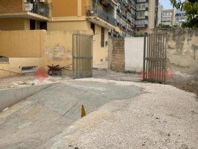 Box in affitto a Municipio 3, Puglia