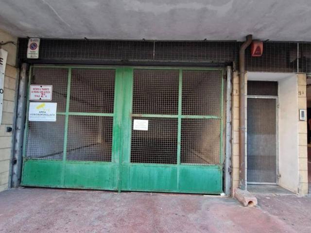 Box in affitto a Centro, Brindisi