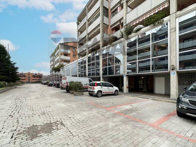 Box in affitto a San Giuliano Monzese, Cologno Monzese