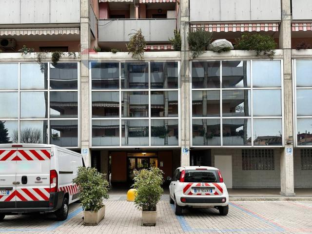 Box in affitto a San Giuliano Monzese, Cologno Monzese