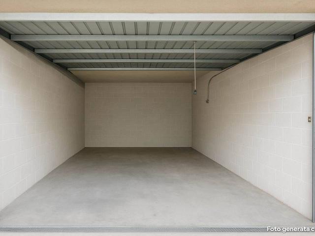 Box in affitto a Rivoltella del Garda, Desenzano del Garda