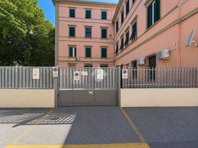Box in affitto a Livorno, Toscana