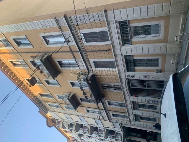 Box in affitto a Ticinese, Milano