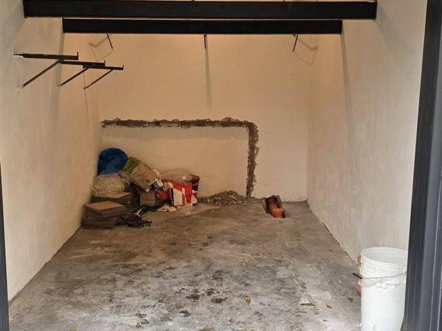 Box in affitto a San Faustino-Madonnina-Quattroville, Modena