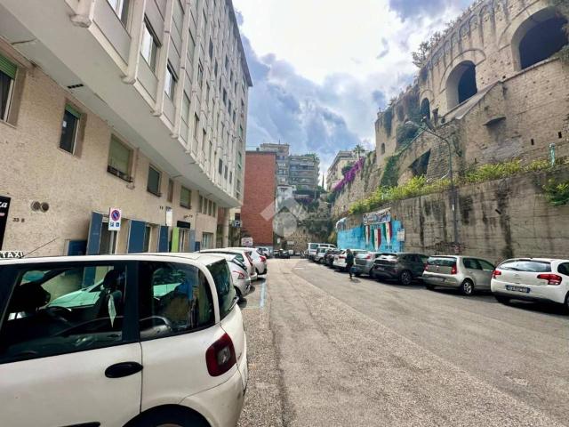 Box in affitto a Municipalità 1, Campania