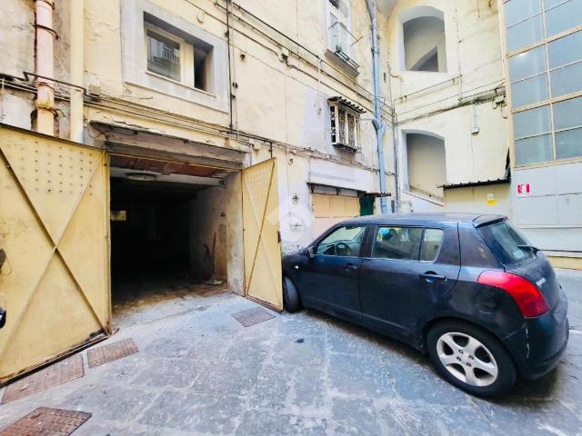Box in affitto a Municipalità 1, Campania