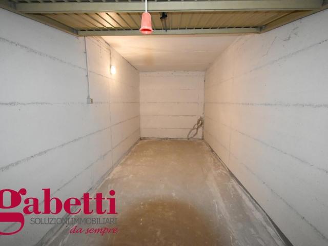 Box in affitto a San Pantaleo, Sassari