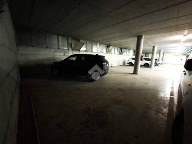 Box in affitto a Stanga, Padova
