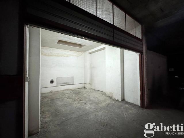 Box in affitto a Pomigliano D'arco, Campania