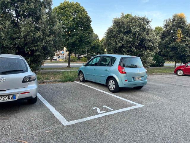 Box in affitto a Marebello, Rimini