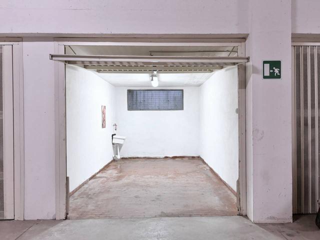 Box in affitto a Quinto Basso, Sesto Fiorentino