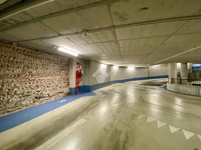 Box in affitto a Centro storico, Brenzone