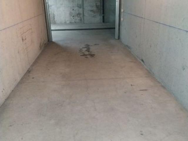 Box in vendita a Rho, Lombardia