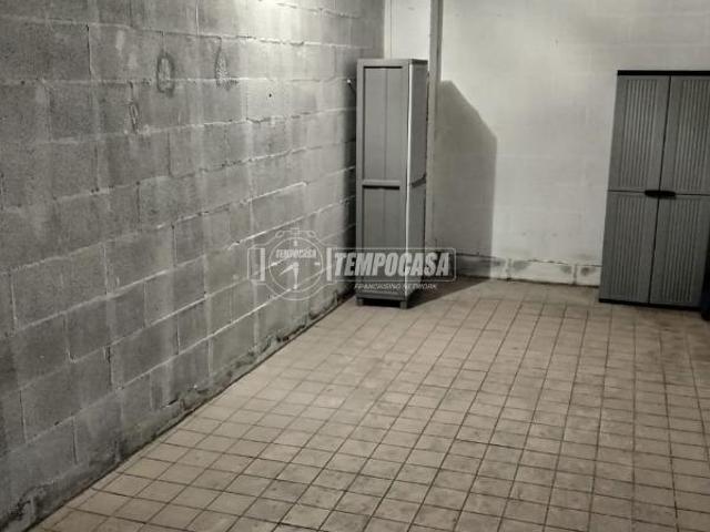 Box in vendita a Borgo Torretta, Piemonte