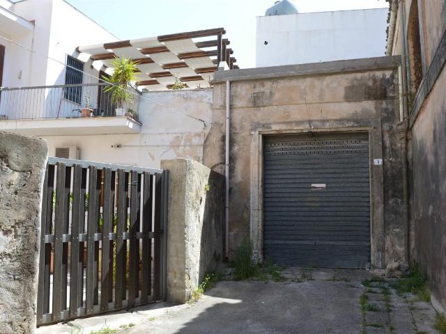 Box in vendita a Avola, Siracusa