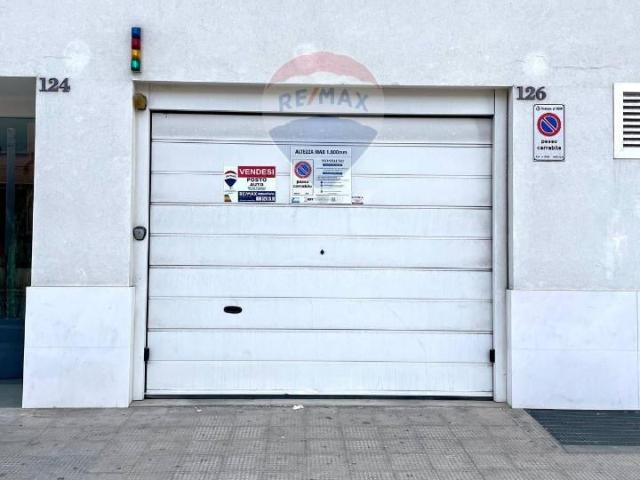 Box in vendita a Municipio 2, Puglia