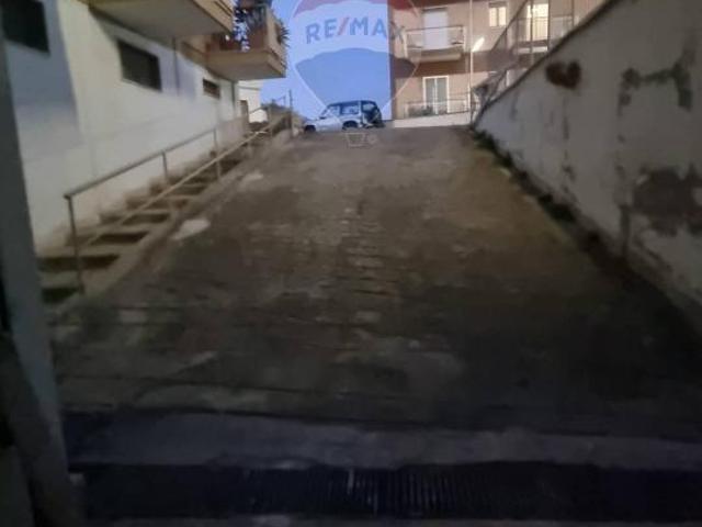 Box in vendita a Villaggio del Lavoratore, Puglia