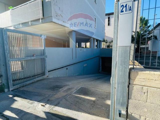 Box in vendita a Bari