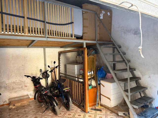 Box in vendita a Olevano Sul Tusciano, Campania