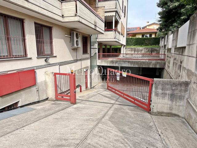 Box in vendita a Bellusco, Lombardia