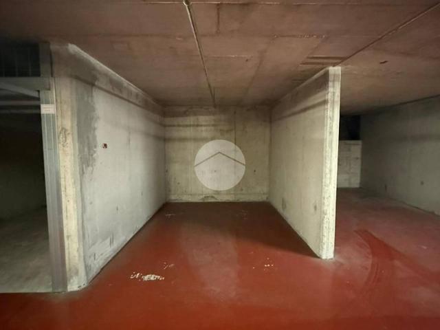 Box in vendita a Borgo Palazzo, Bergamo