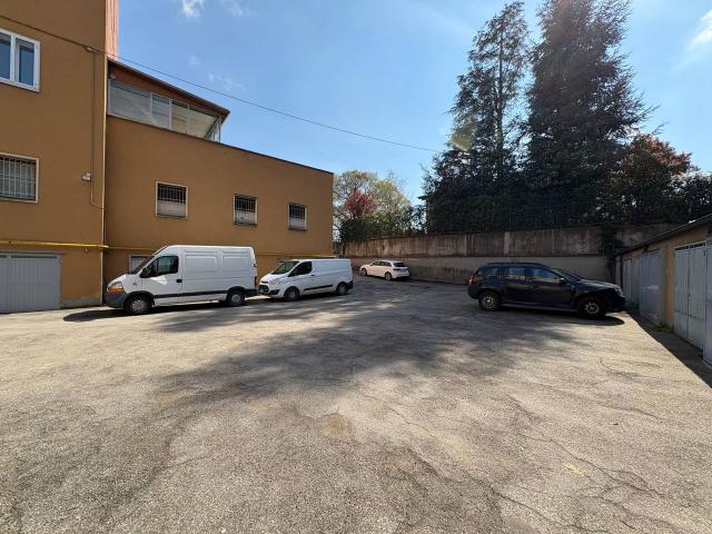 Box in vendita a Savena, Bologna
