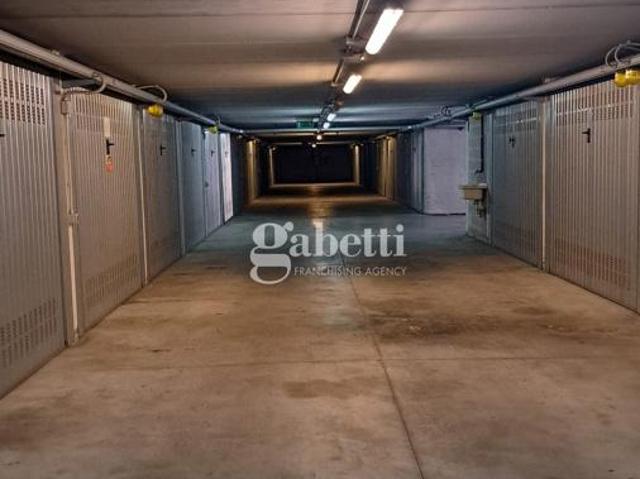 Box in vendita a San Donato-San Vitale, Bologna